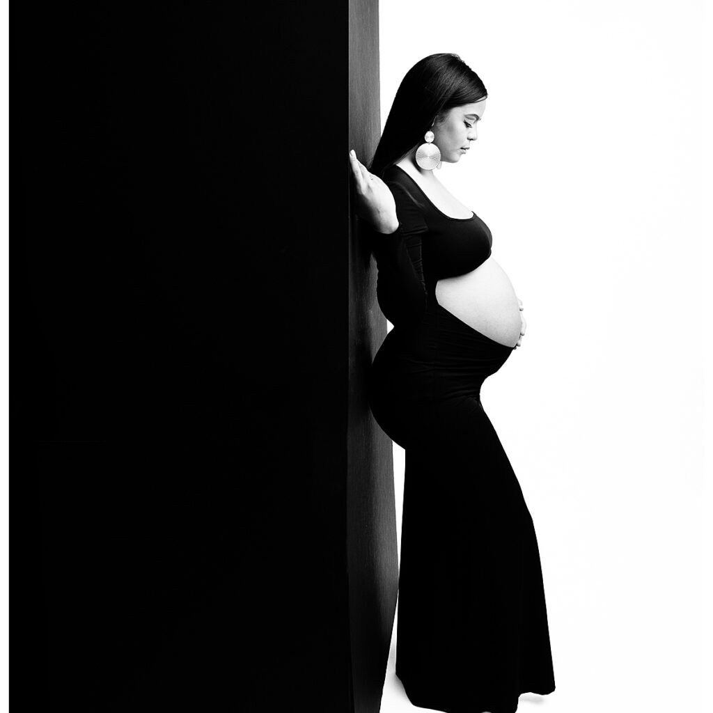 Maternity Photographer in Jacksonville, Florida - Oswar Photography